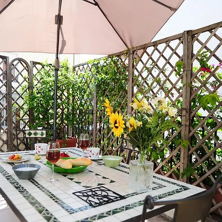 아파트 St Genevieve Five Stars House 니스