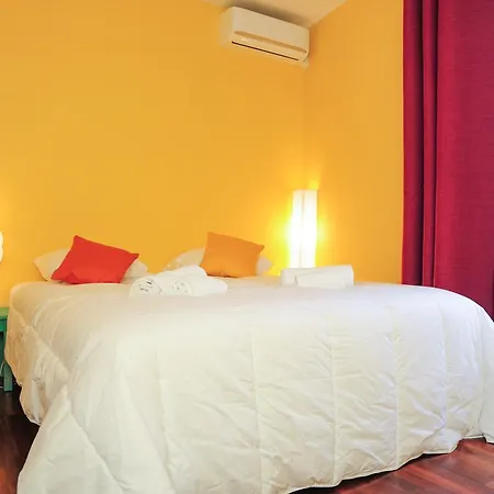 St Genevieve Five Stars House 아파트