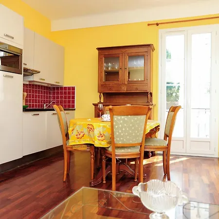 St Genevieve Five Stars House * Nizza